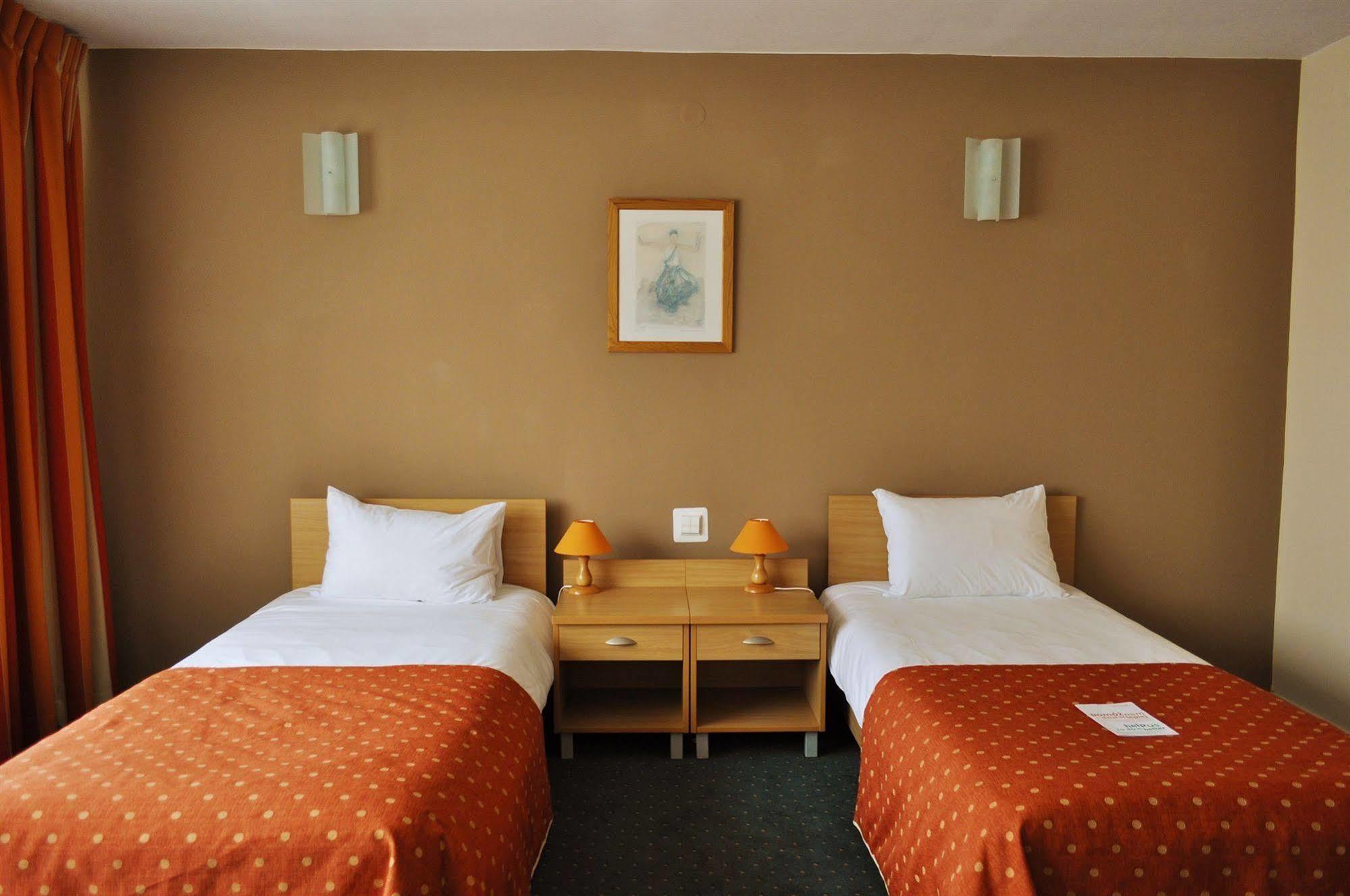 Hotel Wilanow Warszawa By Desilva Room photo
