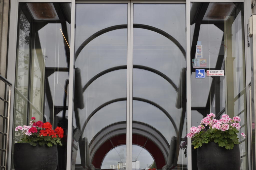 Hotel Wilanow Warszawa By Desilva Exterior photo